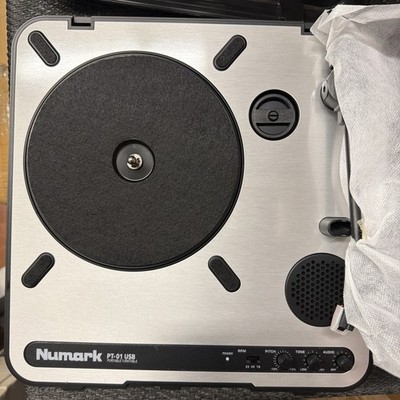 Numark PT-01 USB Portable Turntable Vinyl Recorder w Box