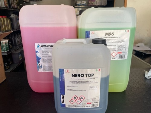 Set 3 Stück Zweiphasen-Entfetter 25k M96 Erdbeershampoo 25k Schwarz 10k Autoreifen - Bild 2 von 2