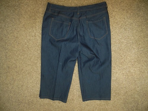 NWOT Larry Levine 14 Darker Denim Crop Jeans Capris Button accent Cuffs - Picture 2 of 3