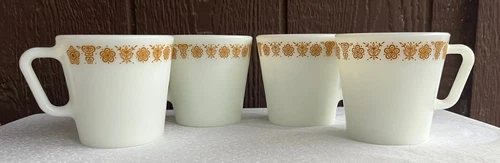 Vintage Pyrex Coffee Cups Mugs Butterfly Gold D Handle Set of 4