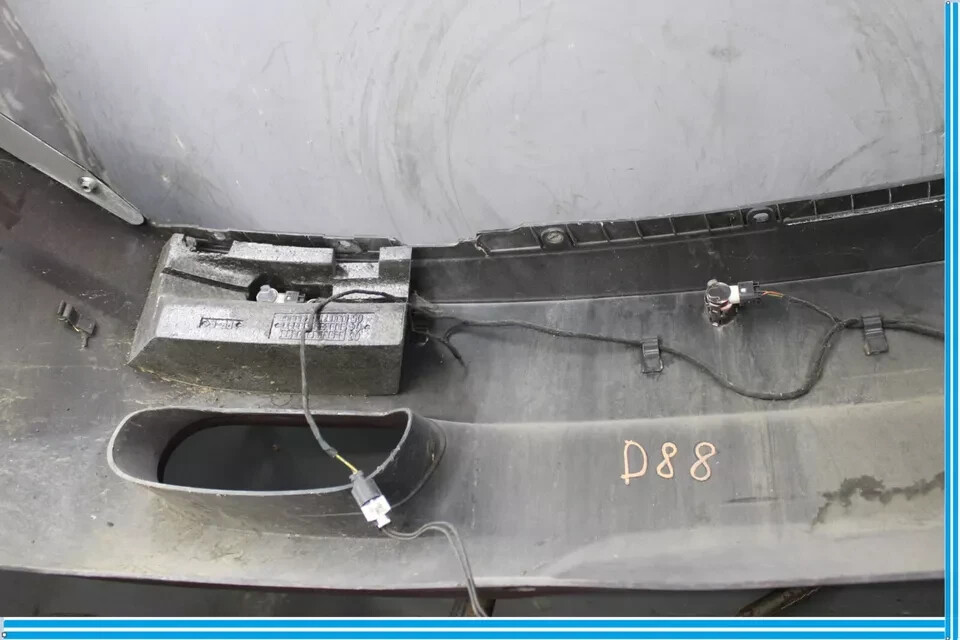 03-08 Maserati Quattroporte M139 Rear Bumper Cover Panel Assembly Red OEM