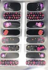 Color Nail Polish Strips, 16ct. Hello kitty Halloween READ DESCRIPTION  BELOW