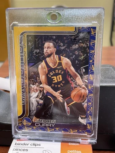 Stephen Curry 2025 - 26 Topps Team Logo Border SSP # 135
