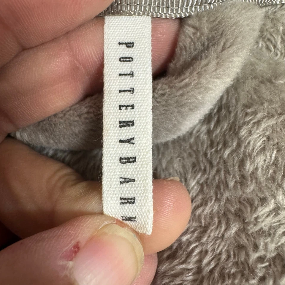 Pottery Barn Faux Fur Ombre Plush Hooded Robe Gray Large Loungewear - Image 2 of 4