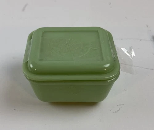 1940’s  Fire King Jadeite Green Philbe 5” x 4.5” Refrigerator Dish With Lid