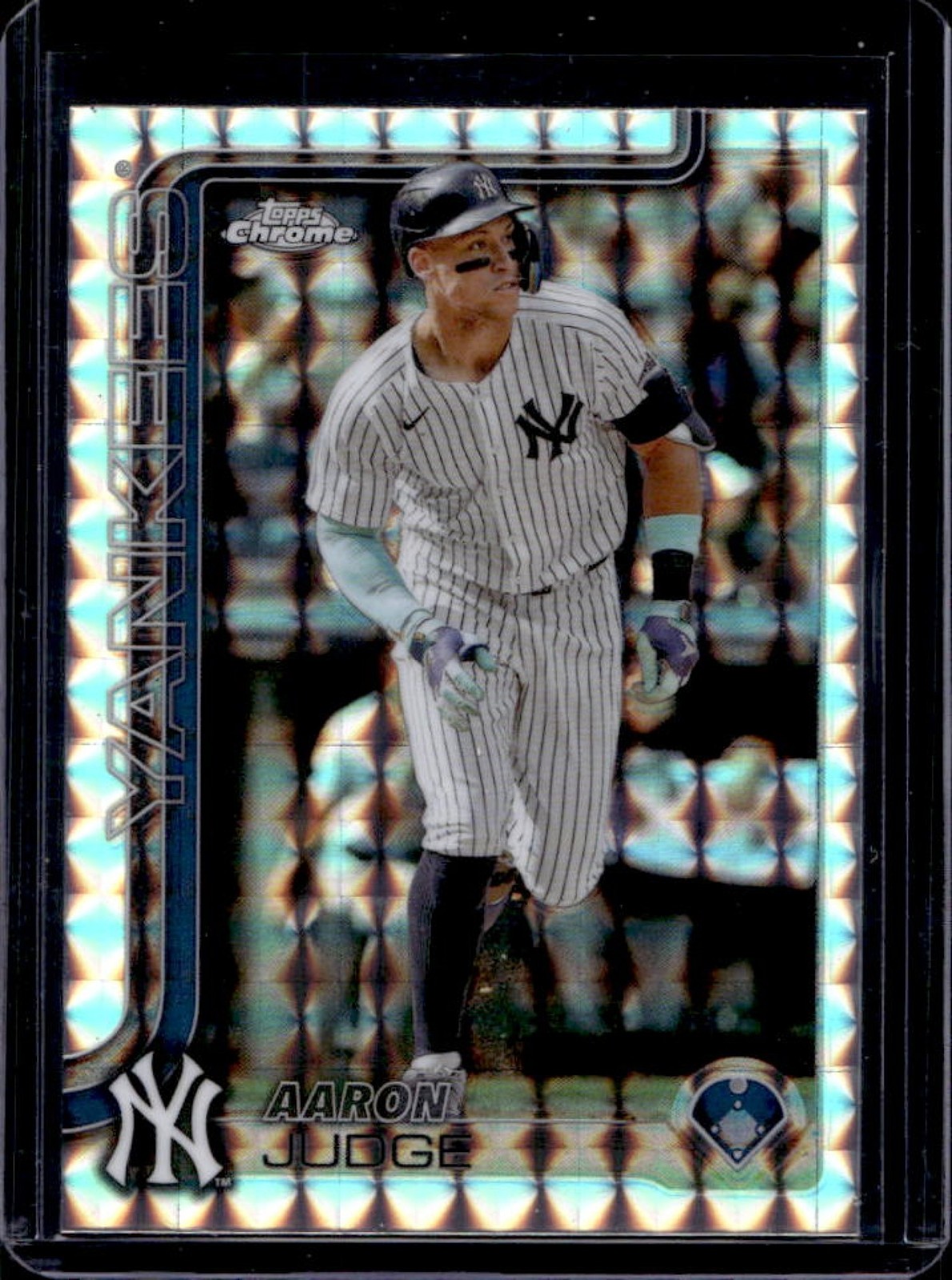 2025 Topps Chrome Aaron Judge Geometric Refractor #99 Yankees
