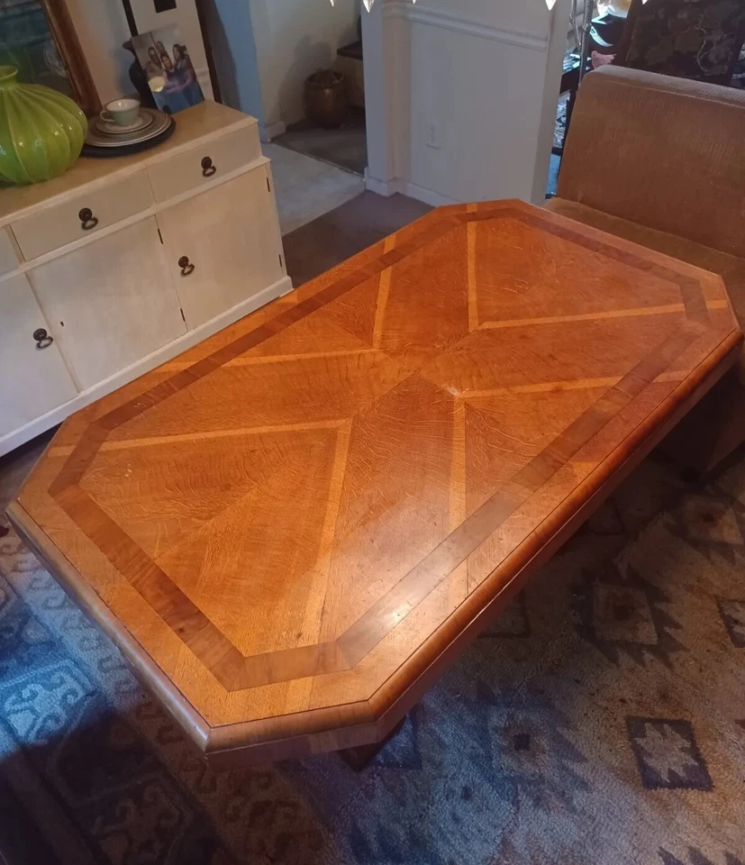 Impressionante mesa de jantar moderna de meados do século com design exclusivo embutido perto de ATL, GA - Imagem 2 de 4