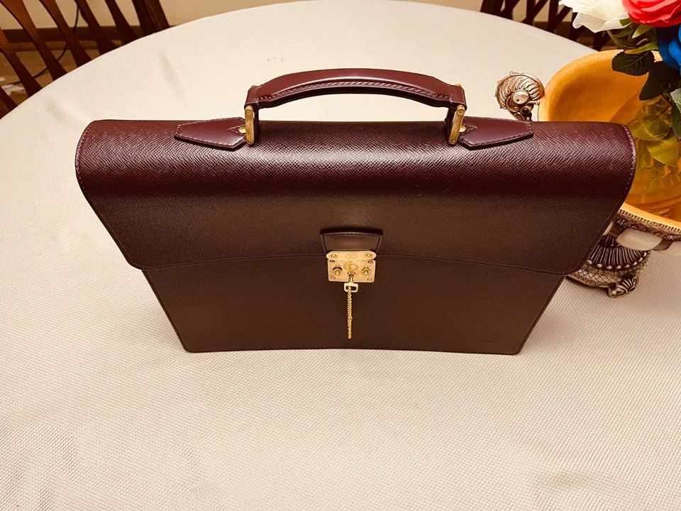 LOUIS VUITTON сервьетка «MOSKOVA» тайга кожаный портфель / сумка - Франция - Изображение 2 из 4