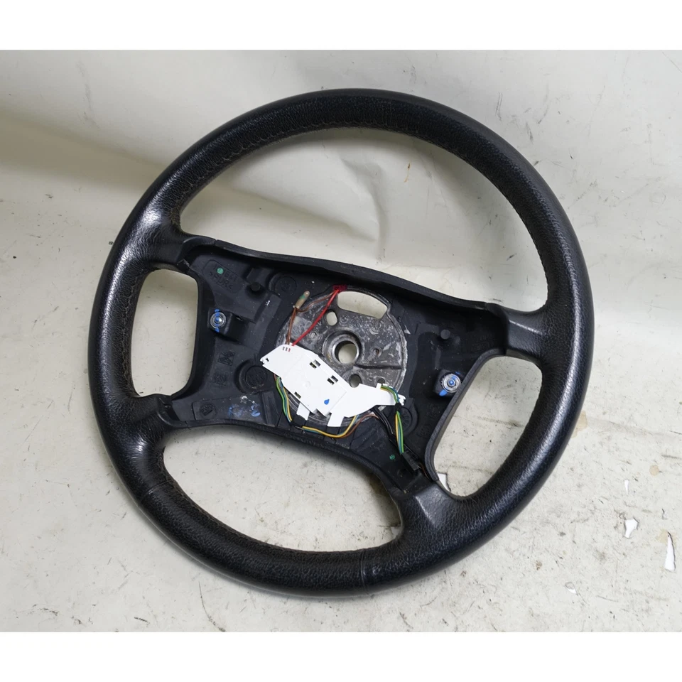 Оригинальный многофункциональный кожаный руль с заводским подогревом для BMW X3 E83 2004-2006 годов выпуска - Изображение 3 из 4