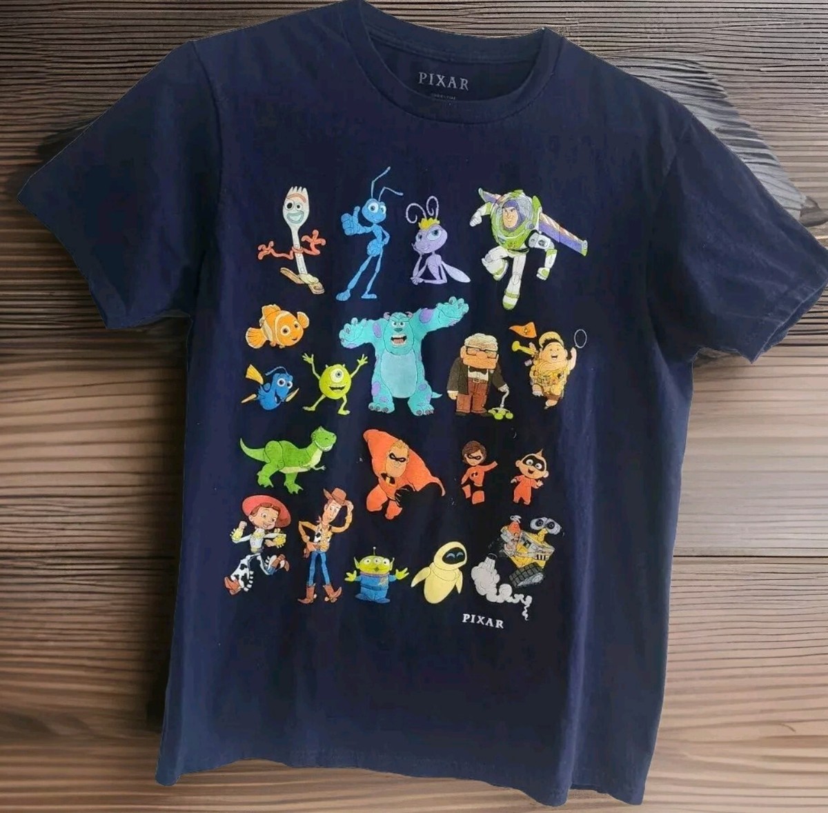 Disney Pixar Characters T-Shirt Mens Large L Short Sleeve Graphic