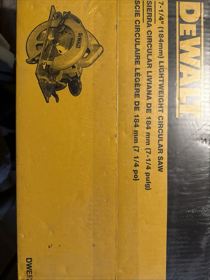 DEWALT DWE575S 7-1/4" Circular Saw Kit - Yellow new!!!! - Image 3 of 4