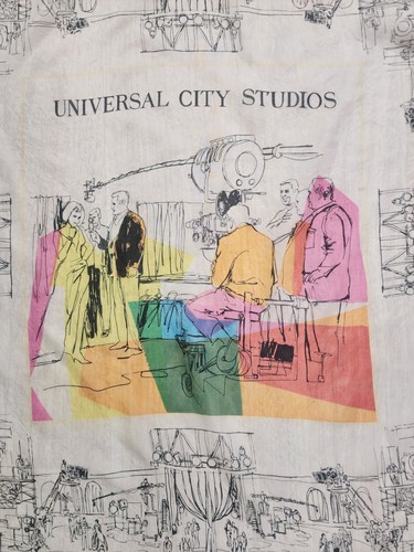 Vintage Universal City Studios Schal 32"x 32" - Bild 2 von 6