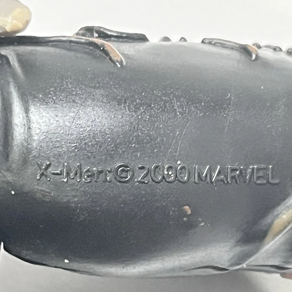 Figura de acción Marvel X-Men The Movie Tyler Mane As Sabertooth de colección 2000 Toy Biz Foto 4 de 4