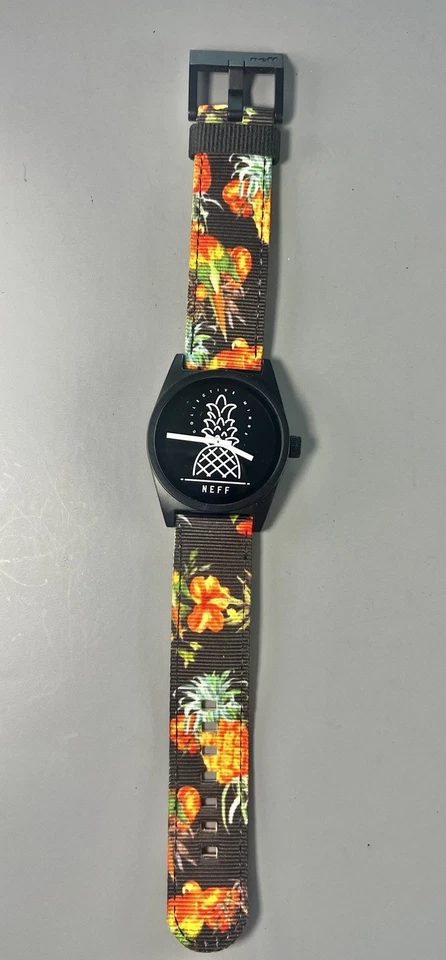 Reloj Neff Daily Piña Tropical Cuarzo 42mm Funciona Foto 2 de 4