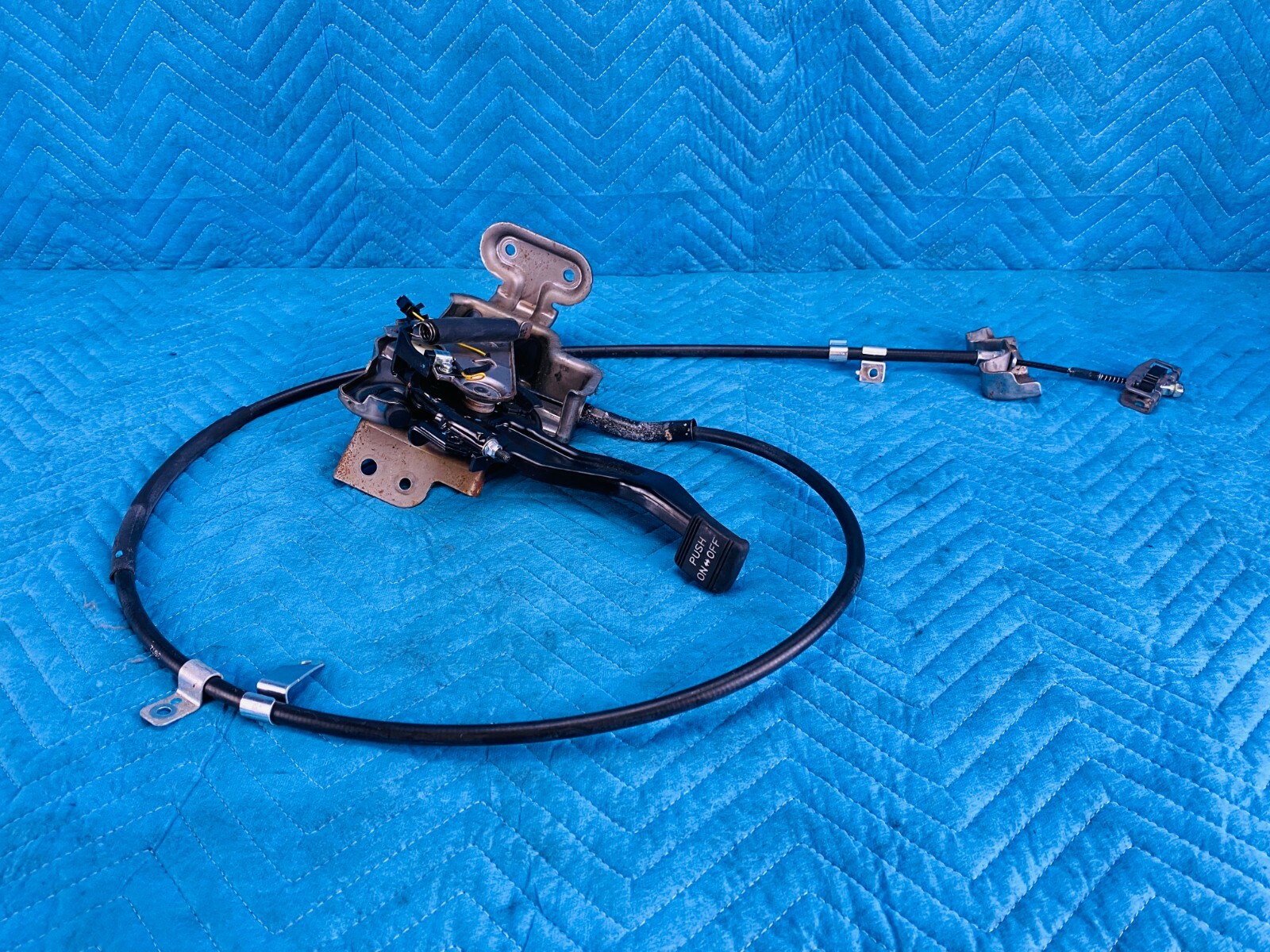 Hyundai Sonata Emergency Parking Brake Pedal 20112014 OEM eBay