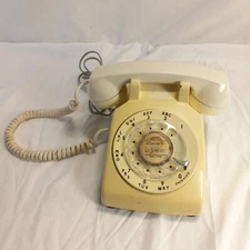 Vintage Bell Systems 500DM Rotary Dial Telephone White Beige Discolored Untested
