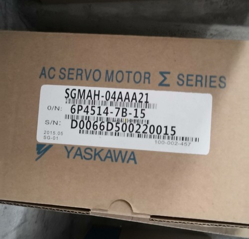 1PZ Servomotore Yaskawa SGMAH-04AAA21 NUOVO - Foto 3 di 3