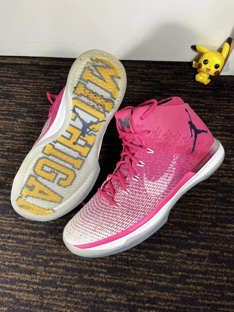 Michigan basketball best sale shoes pink