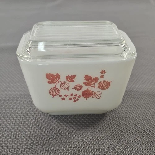 Vintage PYREX Pink Gooseberry 0501 1-1/2 Cup Butter Dish + Lid Great Shape READ⬇
