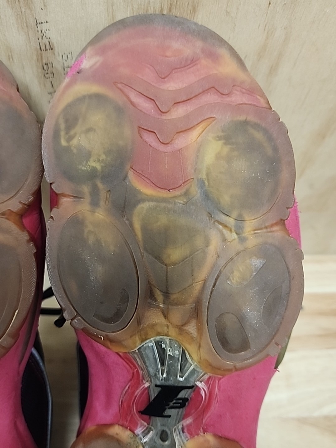 Reebok The Answer DMX 10 Men Size 9.5 J02565 Black Red Gold Training Shoes