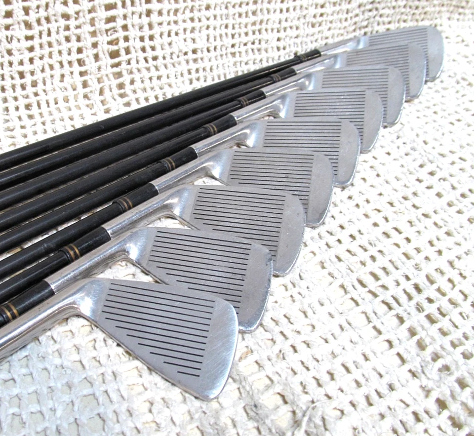 HENRY GRIFFITTS HG (3-PW & SW) 9 件套铁杆套装右手 ~ Reg 硬度石墨杆身 — 第 2/4 张图片