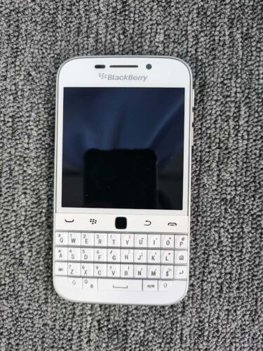 BlackBerry Classic Q20 16GB Unlocked LTE Qwerty Keyboard Smartphone - New Sealed - Picture 20 of 27