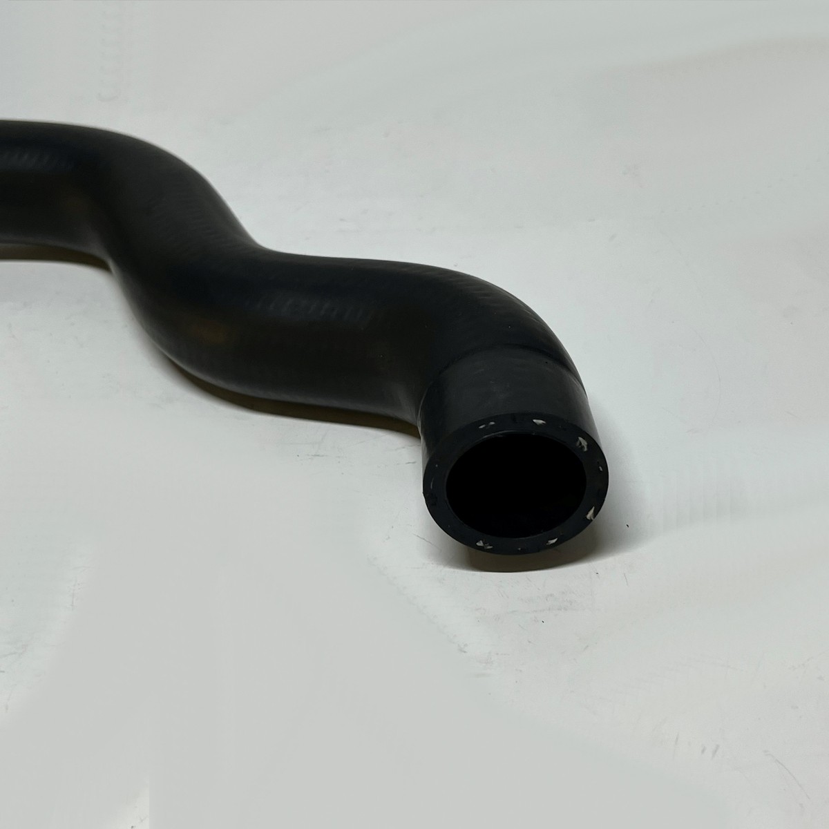 Flessibile Radiatore Inferiore Febi 36279 - Tubo Di Raffreddamento Dal Termostato Al Motore, Qualità Originale