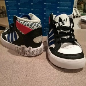 adidas kids size 7