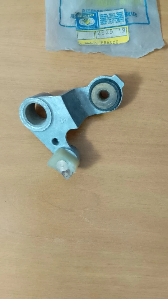 Palanca Jack Peugeot 104 original 2525.19 Foto 4 de 4