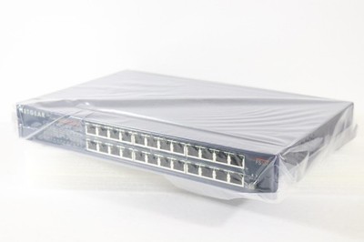 NETGEAR FS524 Fast Ethernet 24-Port 10/100 Mbps Network Switch - *NEW Old Stock*