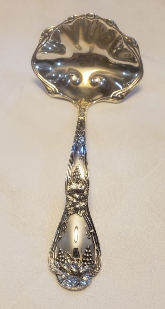 Vintage Towle – R Blackinton Sterling Gravy Ladle in Verona Pattern Grape