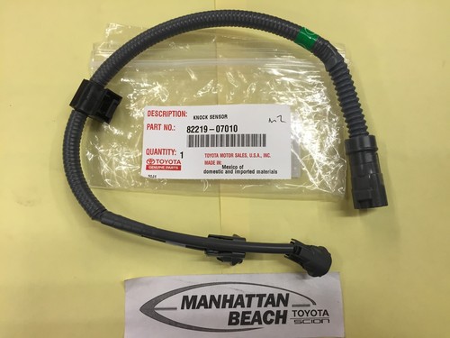 Knock Sensor With Wire Harness For Infiniti & Nissan - Aftermarket Replacement Part