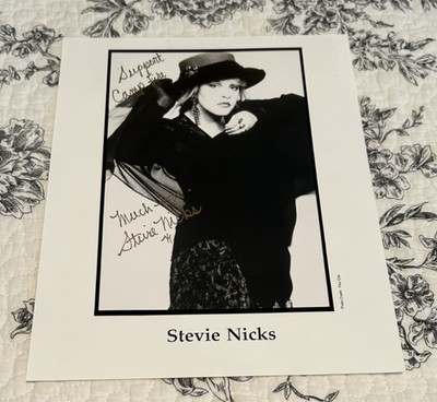 STEVIE NICKS (Fleetwood Mac) Signed 8x10'' Autograph  Authentic GENUINE