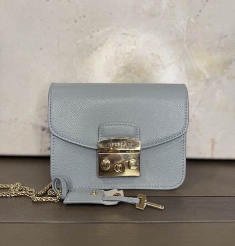 Furla Metropolis Mini Crossbody Bag Blue Leather Gold Chain Rare w/ Key - Picture 2 of 14