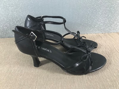 shoe size euro 35