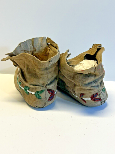 Antique Native American Indian Beaded Moccasins; 1890's to 1920s; Lot D - 第 4/18 張圖片