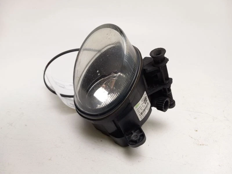 2008 - 2012 AUDI A5 FRONT RIGHT SIDE FOG LAMP - Image 3 of 4