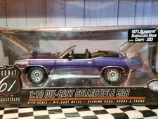 Highway 61 1971 Plymouth Cuda Convertible Backyard Conversions 1:18 Diecast Car