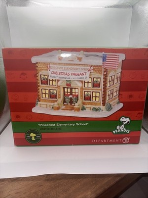 Dept 56 799079 Pinecrest Elementary School Peanuts Village Open Box