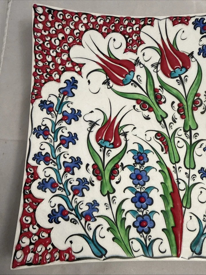 "Plato de cerámica de azulejo turco Iznik siglo XVI hecho a mano jardín de tulipán azul blanco 8""" Foto 3 de 4