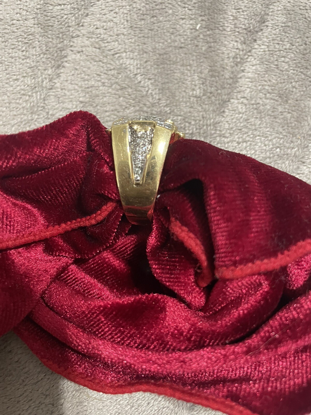 Men 14K solid gold real diamond ring Size 11 - image 3