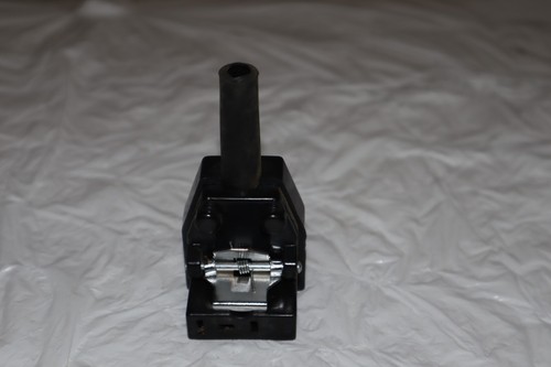 Attachment Plug 15A, 120V #523C1-102 For Eastman Cutting Machine - Picture 5 of 6
