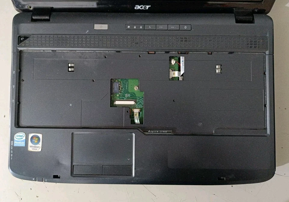 Portatile Acer Aspire 5735z + CPU Intel Pentium Dual Core 2.00 GHz Schermo Rotto - Immagine 4 di 4