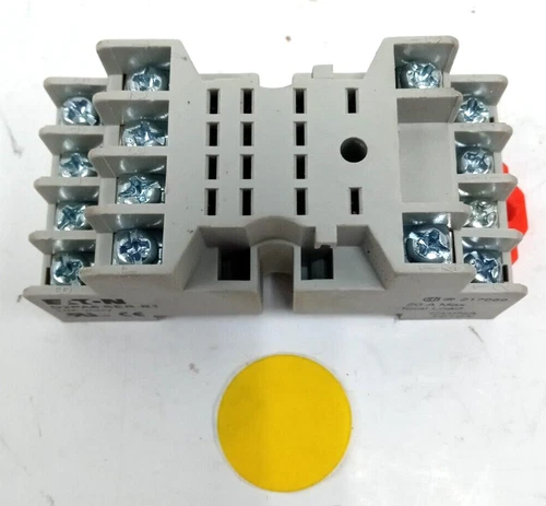 EATON D2PA6 RELAY SOCKET 300V