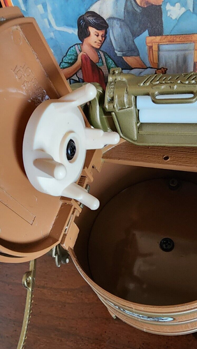 ERTL Maytag Lavatrice vestiti multimotore scala 1/6 modello in metallo con scatola - Foto 4 di 22