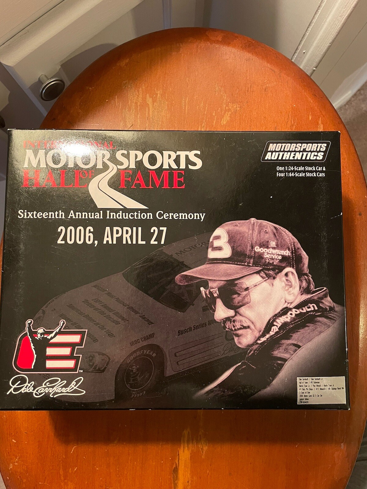 DALE EARNHARDT INTERNATIONAL MOTOR SPORTS HALL OF FAME 2006 124 CAR