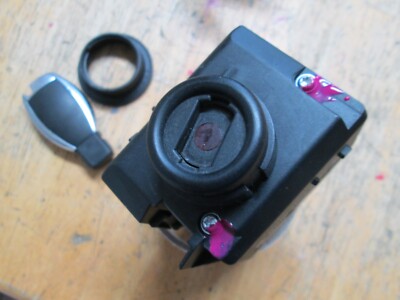 2003-2011 Mercedes Benz E320 W219 Ignition Module Start Switch Key