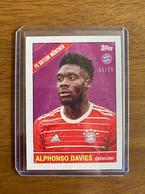 ALPHONSO DAVIES FC Bayern Munchen - US Summer Tour - Topps 2022 Purple 05/25