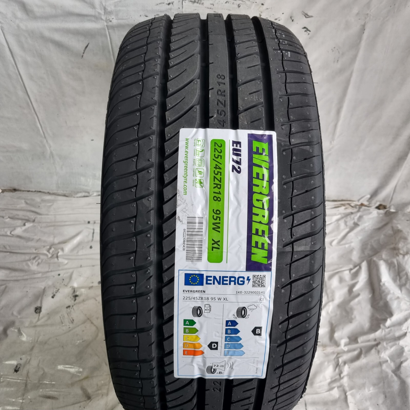 225 45 ZR 18 x2 Evergreen 95W XL Brand New Tyres 22545ZR18 x2 Mid Range