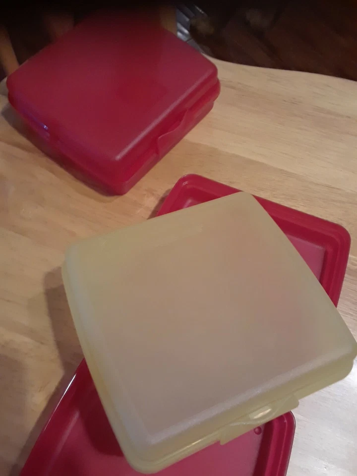 Tres Sandwicheros Tupperware Varios Colores Foto 3 de 4